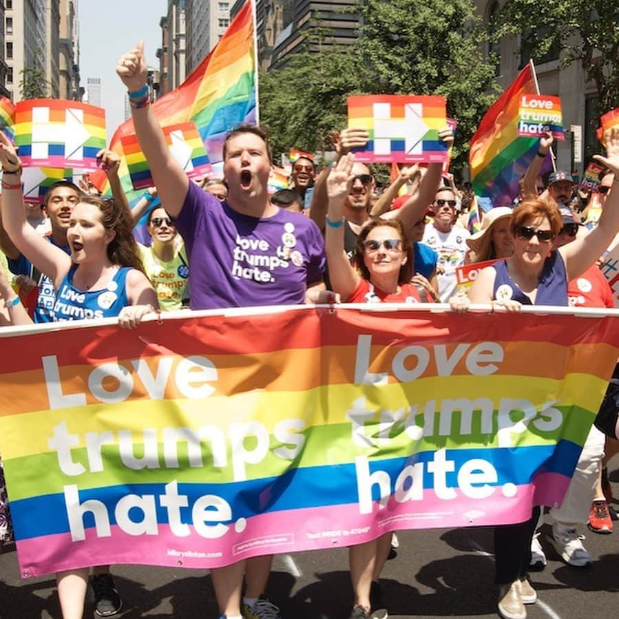 ジェイワウさんのインスタグラム写真 - (ジェイワウInstagram)「#tb to nyc 🌈 #pridemonth #love」6月3日 23時56分 - jwoww