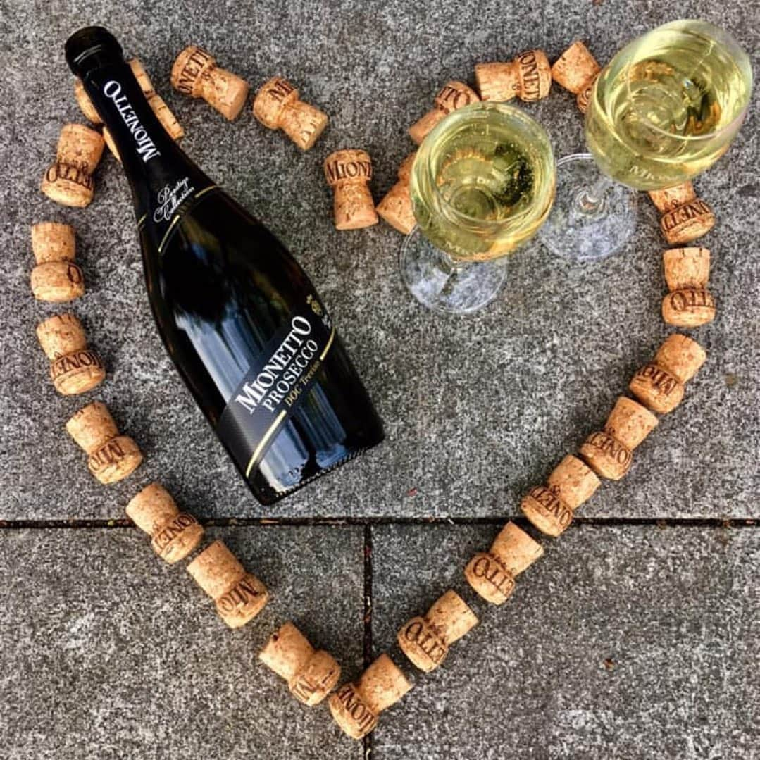 Mionetto Prosecco ČRのインスタグラム