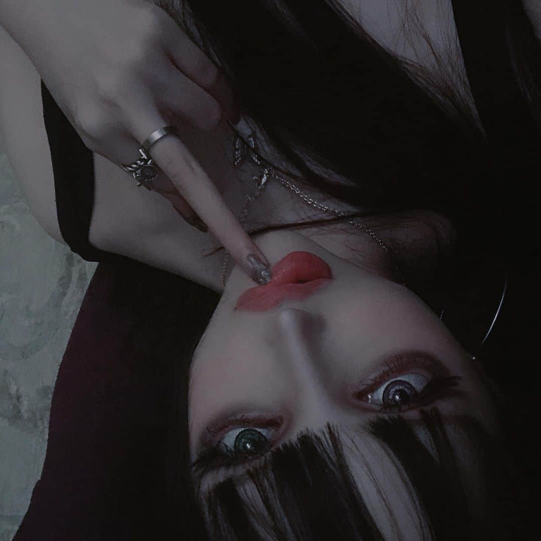 chiiiiiのインスタグラム：「🔪🔪🔪🌞)))」