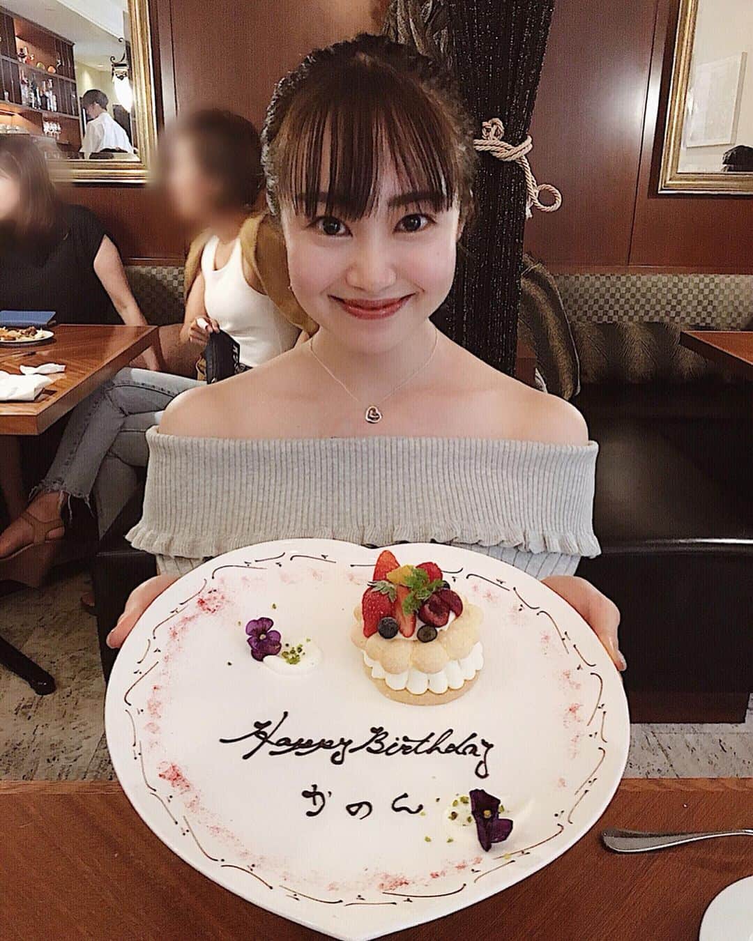 舞雛かのんのグルメインスタ