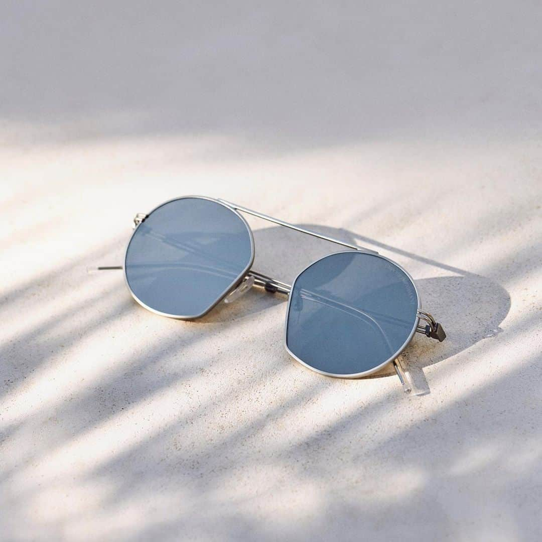 Armani Officialさんのインスタグラム写真 - (Armani OfficialInstagram)「Ready for a summer in style? #EAsunglasses」6月4日 0時20分 - emporioarmani