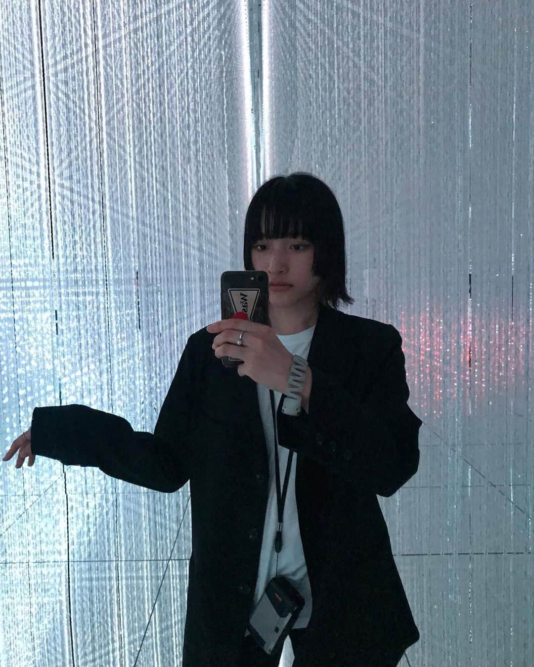 ハンナ・チャンのインスタグラム：「✌🏻」