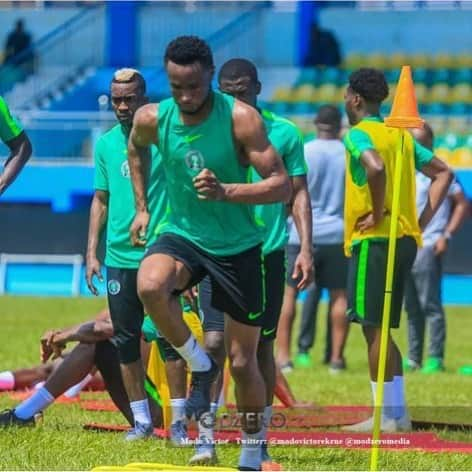 ミケル・ジョン・オビさんのインスタグラム写真 - (ミケル・ジョン・オビInstagram)「First session back with Super Eagles 🦅 🇳🇬 Feeling super ⚽️ #Nigeria #afcon #Supereagles」6月4日 1時04分 - mikel_john_obi