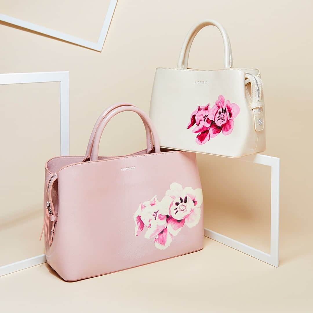 フィオレッリさんのインスタグラム写真 - (フィオレッリInstagram)「Little and large 🌸 Enjoy the Bethnal and Bethnal Mini in a soft floral finish to transport your essentials in style. Would you prefer the pink or the cream in your summer accessory collection? #FiorelliFor #Summer #Handbags #London #Accessories」6月4日 1時02分 - fiorelli_bags