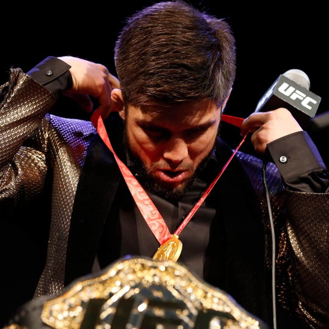 UFCさんのインスタグラム写真 - (UFCInstagram)「Did you know @Henry_Cejudo has a gold medal? #UFC238」6月4日 1時16分 - ufc