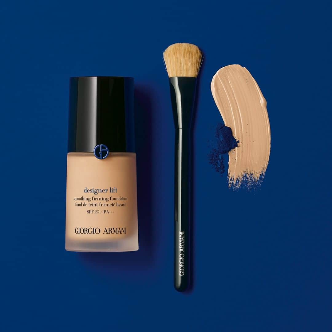 Armani Beautyさんのインスタグラム写真 - (Armani BeautyInstagram)「Use DESIGNER BRUSH to apply easily blendable, full coverage DESIGNER LIFT foundation for a radiant glow.  #ArmaniBeauty #DesignerLift #makeup」6月4日 2時00分 - armanibeauty