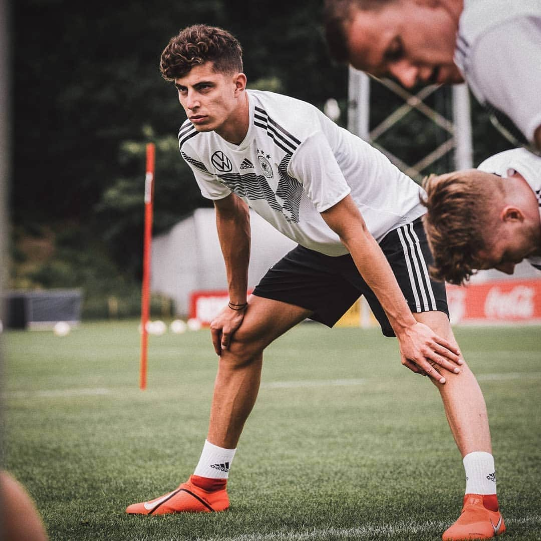 カイ・ハフェルツさんのインスタグラム写真 - (カイ・ハフェルツInstagram)「⏭😁 . @dfb_team」6月4日 2時00分 - kaihavertz29