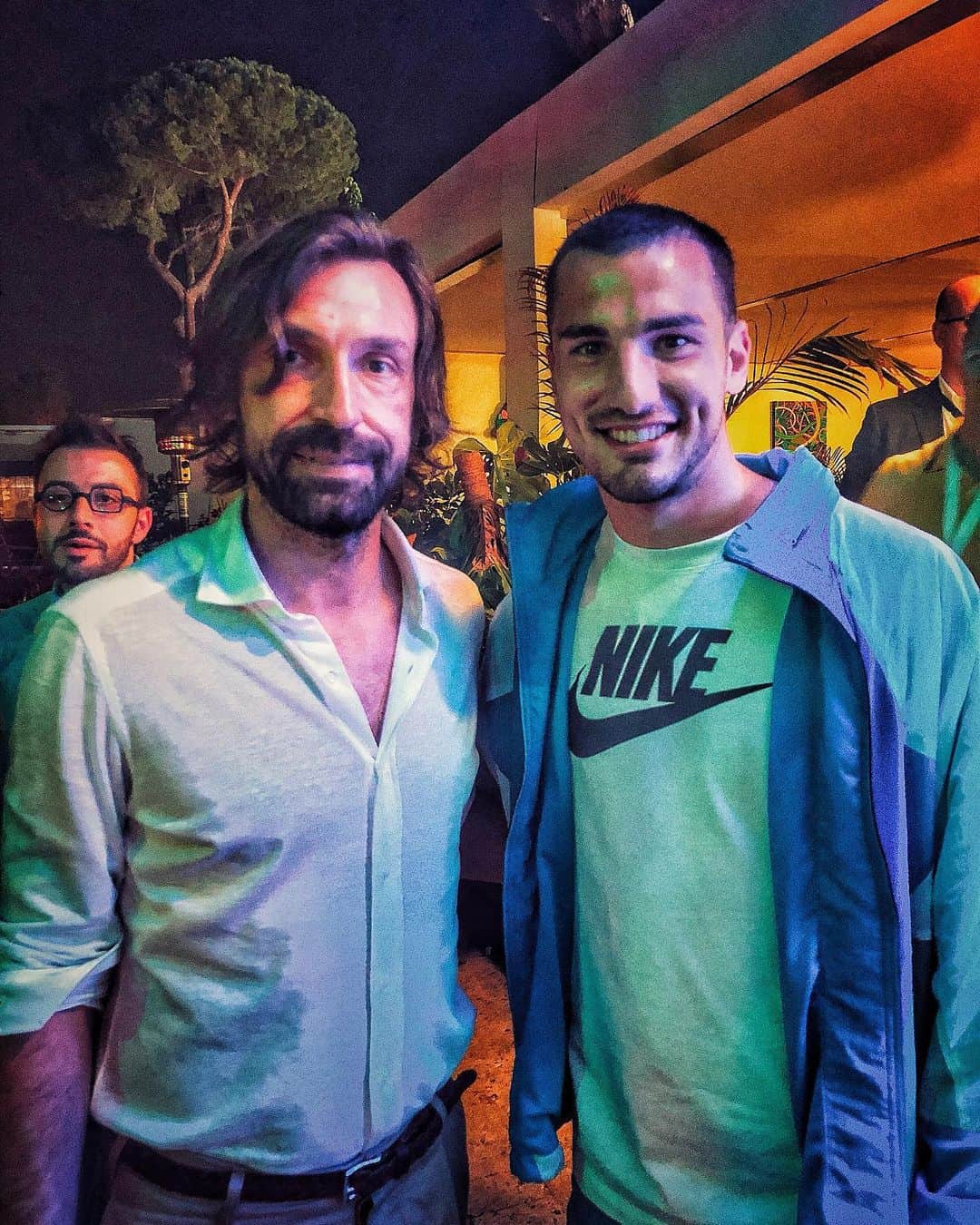 フェデリコ・ボナッツォーリのインスタグラム：「Maestro, Leggenda, Icona, Esempio, Idolo.👏 È stato un piacere @andreapirlo21 @starsonfield」