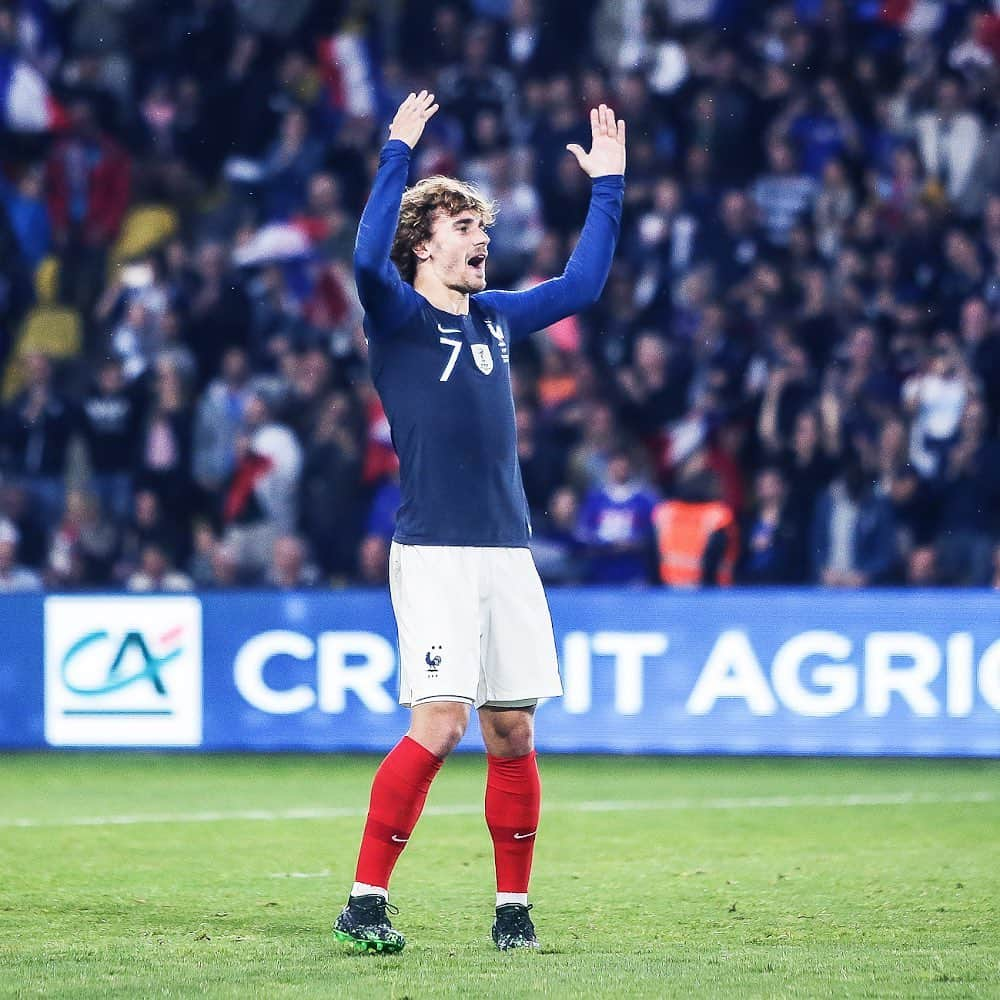 サッカー フランス代表チームさんのインスタグラム写真 - (サッカー フランス代表チームInstagram)「Retour en images sur la victoire des Bleus face à la Bolivie ! 🇫🇷#FiersdetreBleus 📸 @pacophotographie @footpackfr - Throwback on yesterday victory against Bolivia ! 🇫🇷」6月4日 2時40分 - equipedefrance