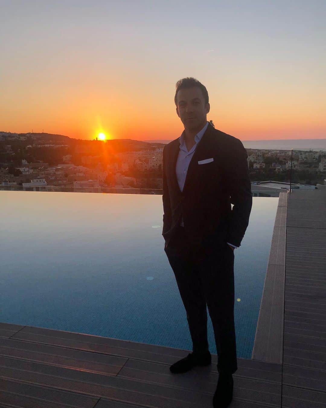 アレッサンドロ・デル・ピエロさんのインスタグラム写真 - (アレッサンドロ・デル・ピエロInstagram)「#adp10 #sunset #goodnight #malta 🇲🇹」6月4日 3時12分 - alessandrodelpiero