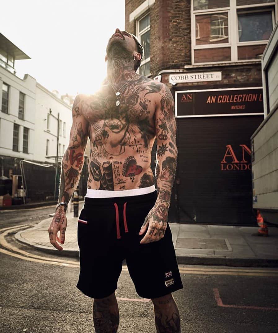 レステロッズのインスタグラム：「@rickisamhall wearing Resteröds Bamboo boxers. #Originalneverdies」