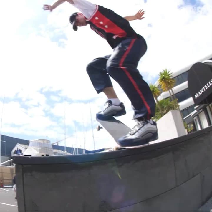 スラッシャーのインスタグラム：「👉🏽 @dc_skateboarding’s ‘GOTTA EAT’ tour video is a hitter 💥 Now playing on ThrasherMagazine.com 📡」