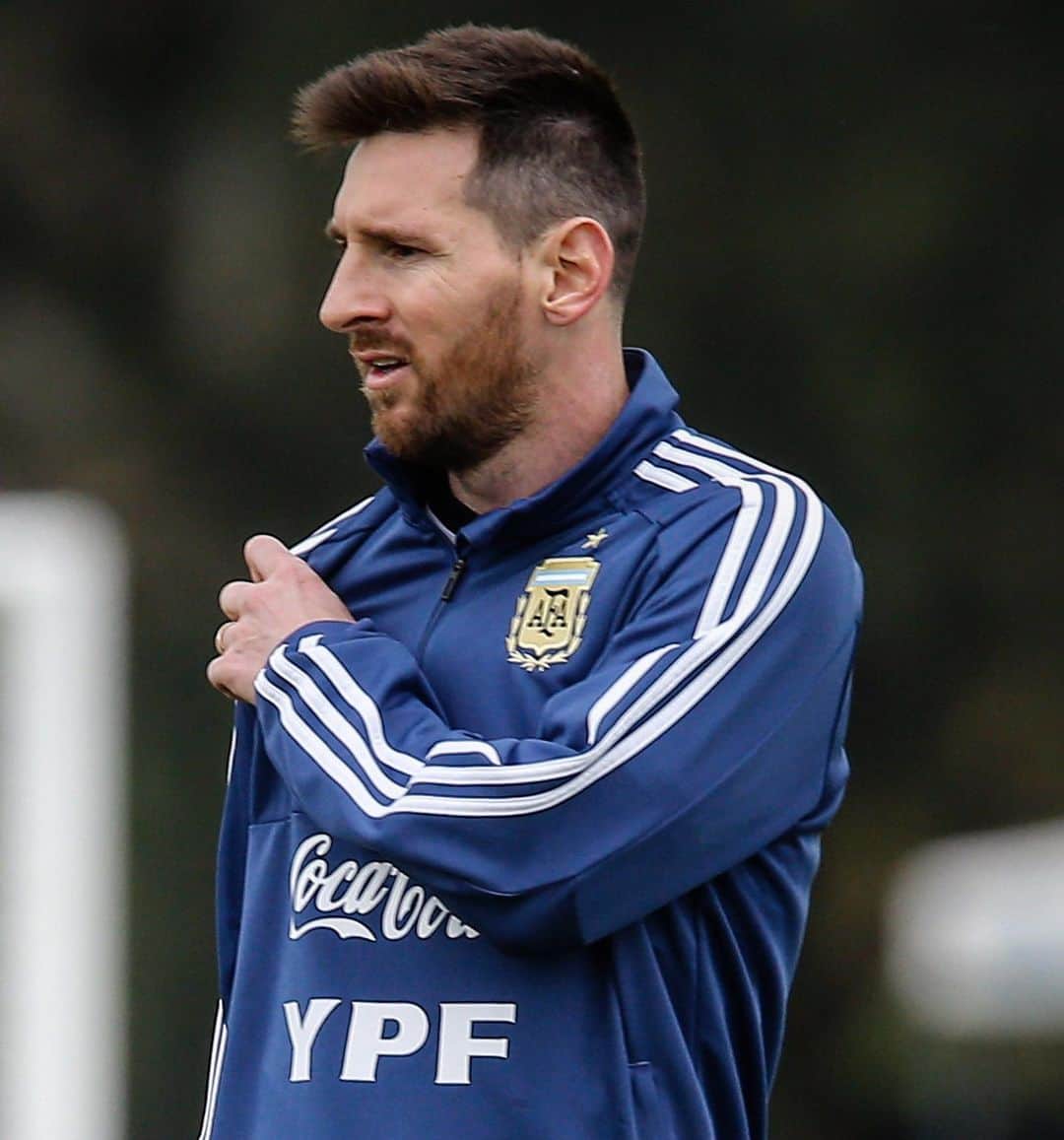 LFPさんのインスタグラム写真 - (LFPInstagram)「@leomessi is in 🇦🇷 mode! 👑 • #Messi #Argentina #Barça #CopaAmerica #LaLigaSantander #LaLiga」6月4日 4時00分 - laliga