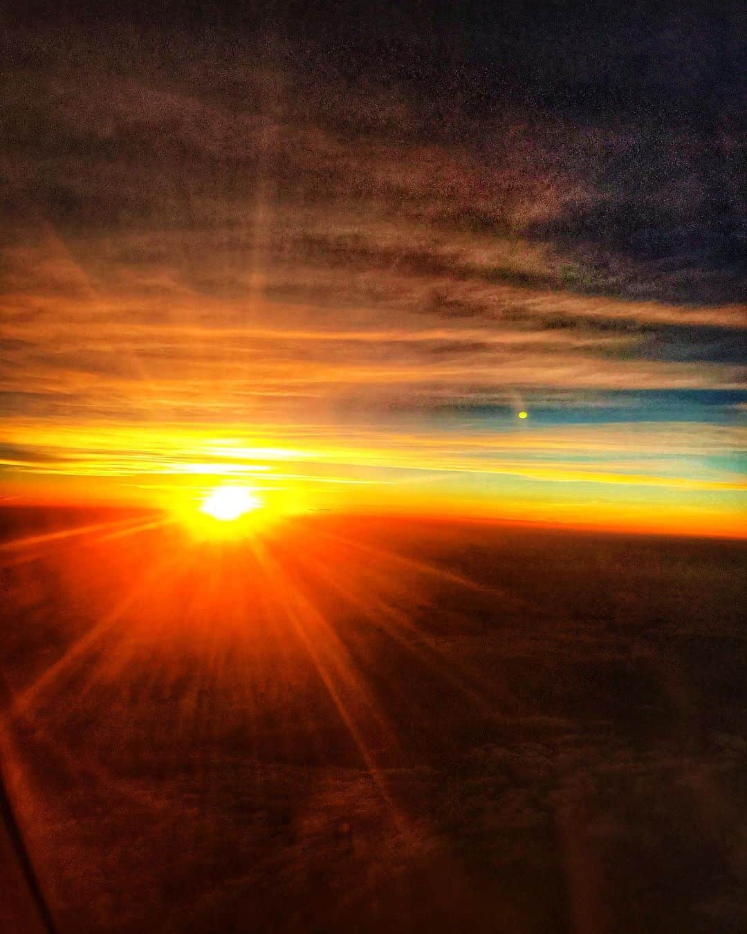 April Imanさんのインスタグラム写真 - (April ImanInstagram)「The views from up here are unbeatable😍😱🥰🤩 . . . . #apriliman #skyphotography #sunrisephotography #sunsetphotography #naturephotography #amazingnature #gorgeousview #worldtraveler #jetsetter #photographylife」6月4日 4時49分 - april_iman