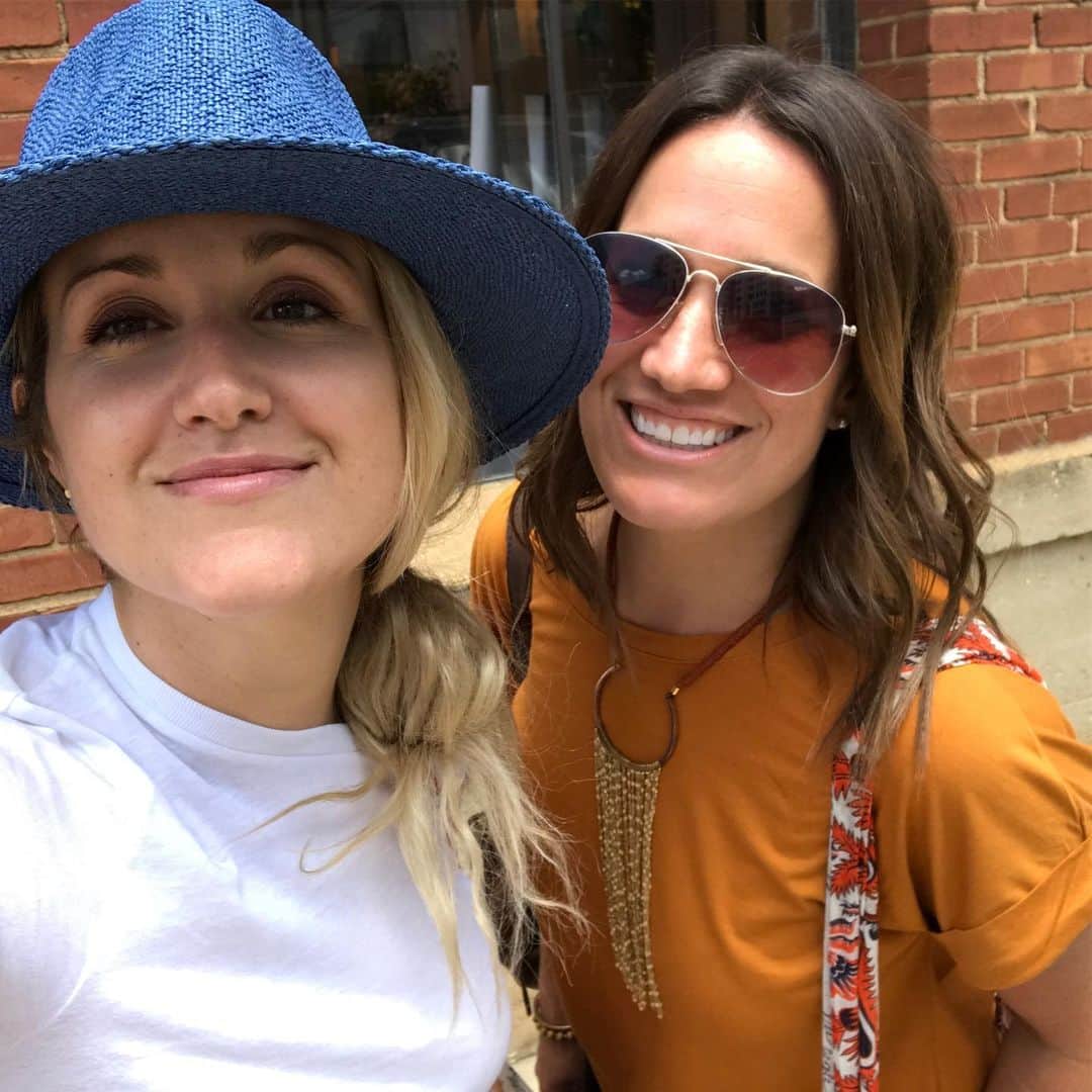 ブリット・ニコルのインスタグラム：「My Best Friend for 22 years! What a gift. 💛」