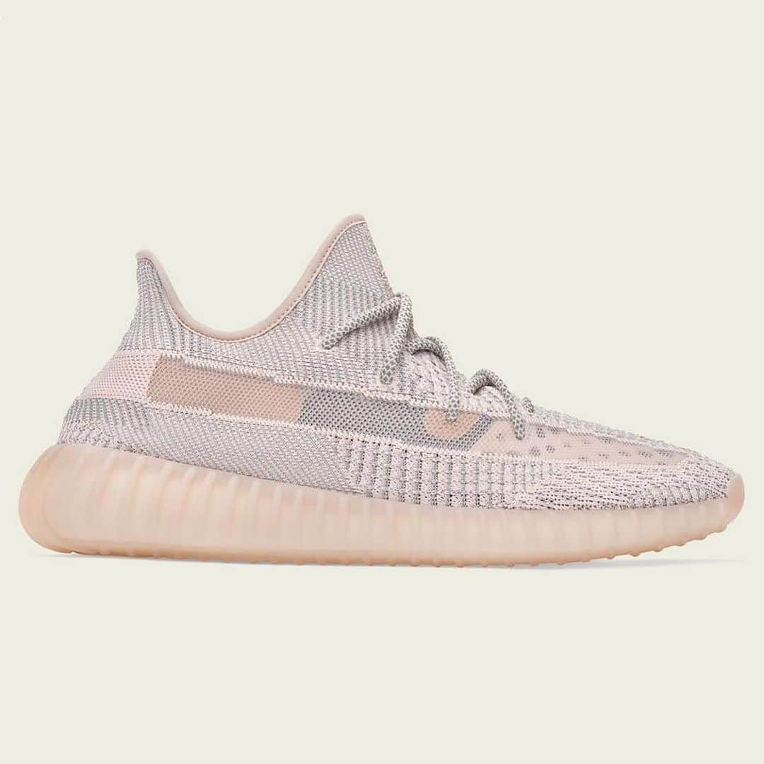 Sneaker Newsさんのインスタグラム写真 - (Sneaker NewsInstagram)「Adidas Yeezy Boost 350 v2 “Synth” coming to select regions on 6/22. Looks like another trio of regional exclusives are dropping in that date. For additional details, tap the link in our bio.」6月4日 5時05分 - sneakernews