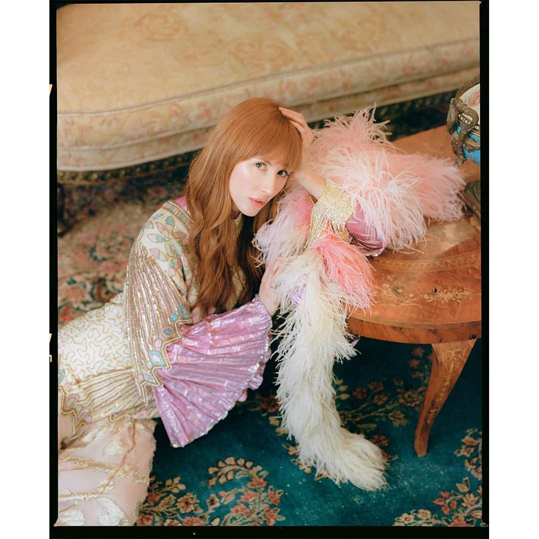 Faith Picozziさんのインスタグラム写真 - (Faith PicozziInstagram)「Gucci Mansion 1️⃣1️⃣ 📸 @burrent 🕺📷@garrettremy 👗 @faithpicozzicreative 💥 #fashion #style #redhead #model #film #120film #mediumformat」6月4日 5時20分 - faithpicozzi