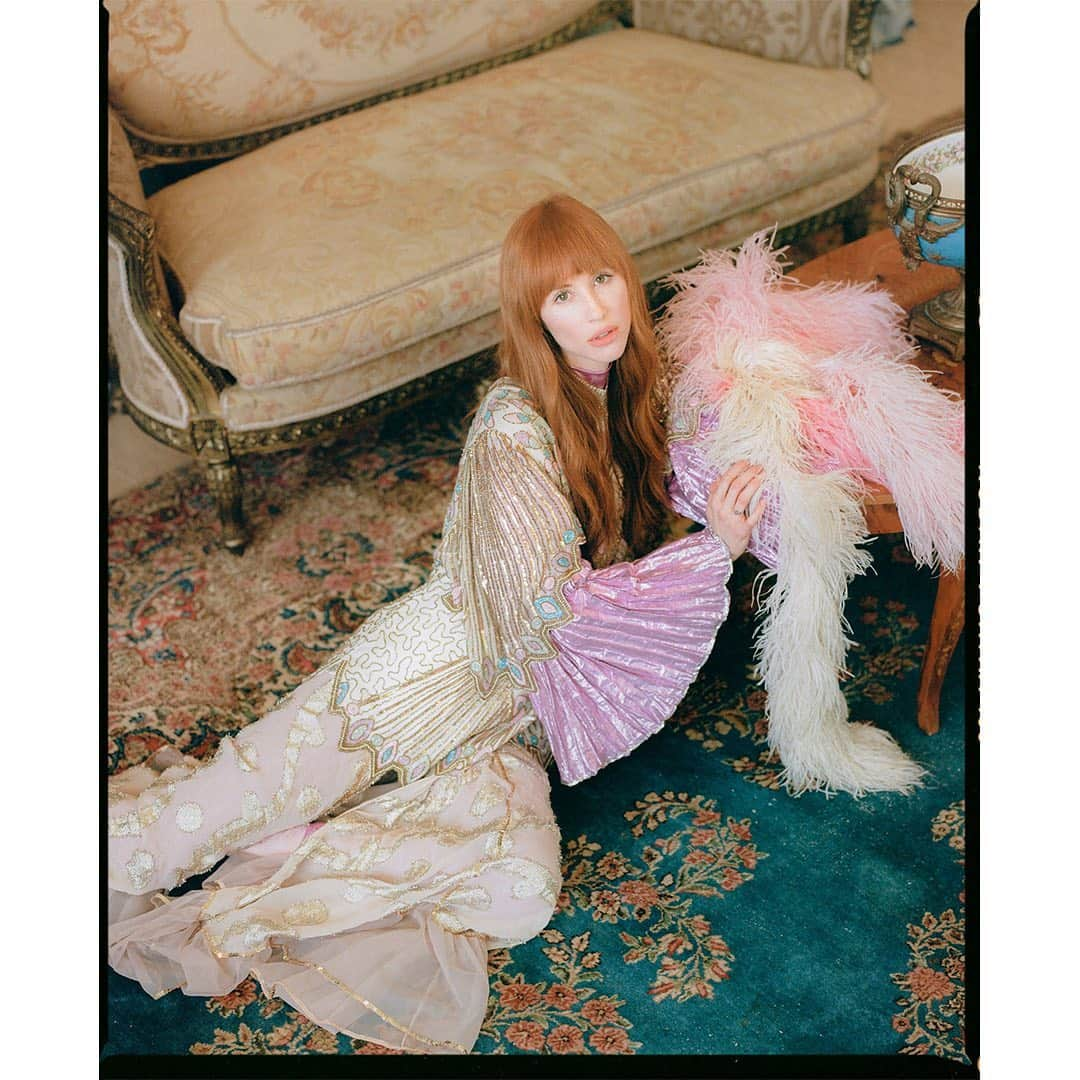 Faith Picozziさんのインスタグラム写真 - (Faith PicozziInstagram)「Gucci Mansion 1️⃣1️⃣ 📸 @burrent 🕺📷@garrettremy 👗 @faithpicozzicreative 💥 #fashion #style #redhead #model #film #120film #mediumformat」6月4日 5時20分 - faithpicozzi