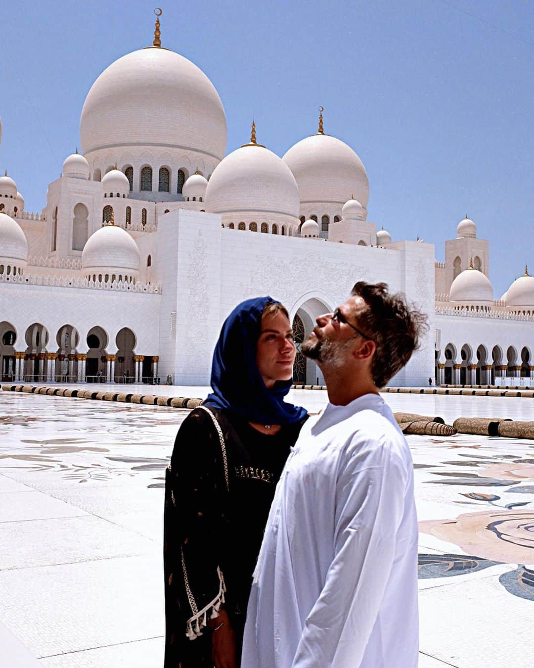 Bruno Gagliassoさんのインスタグラム写真 - (Bruno GagliassoInstagram)「Sheikh Zayed Grand Mosque 🕌 #férias #deserto @guia_em_dubai @behappyhoneymoon  #ad」6月4日 5時29分 - brunogagliasso