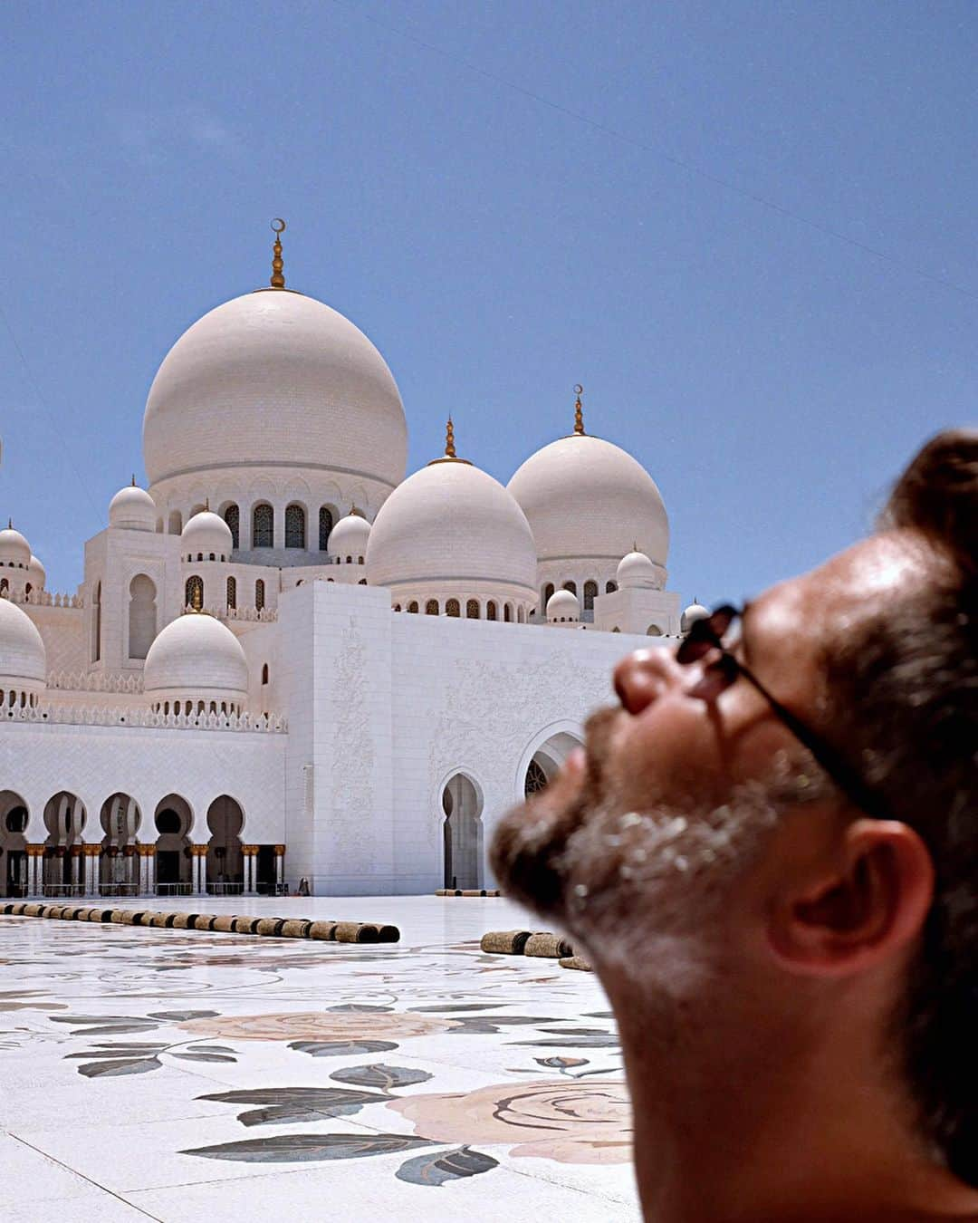 Bruno Gagliassoさんのインスタグラム写真 - (Bruno GagliassoInstagram)「Sheikh Zayed Grand Mosque 🕌 #férias #deserto @guia_em_dubai @behappyhoneymoon  #ad」6月4日 5時29分 - brunogagliasso