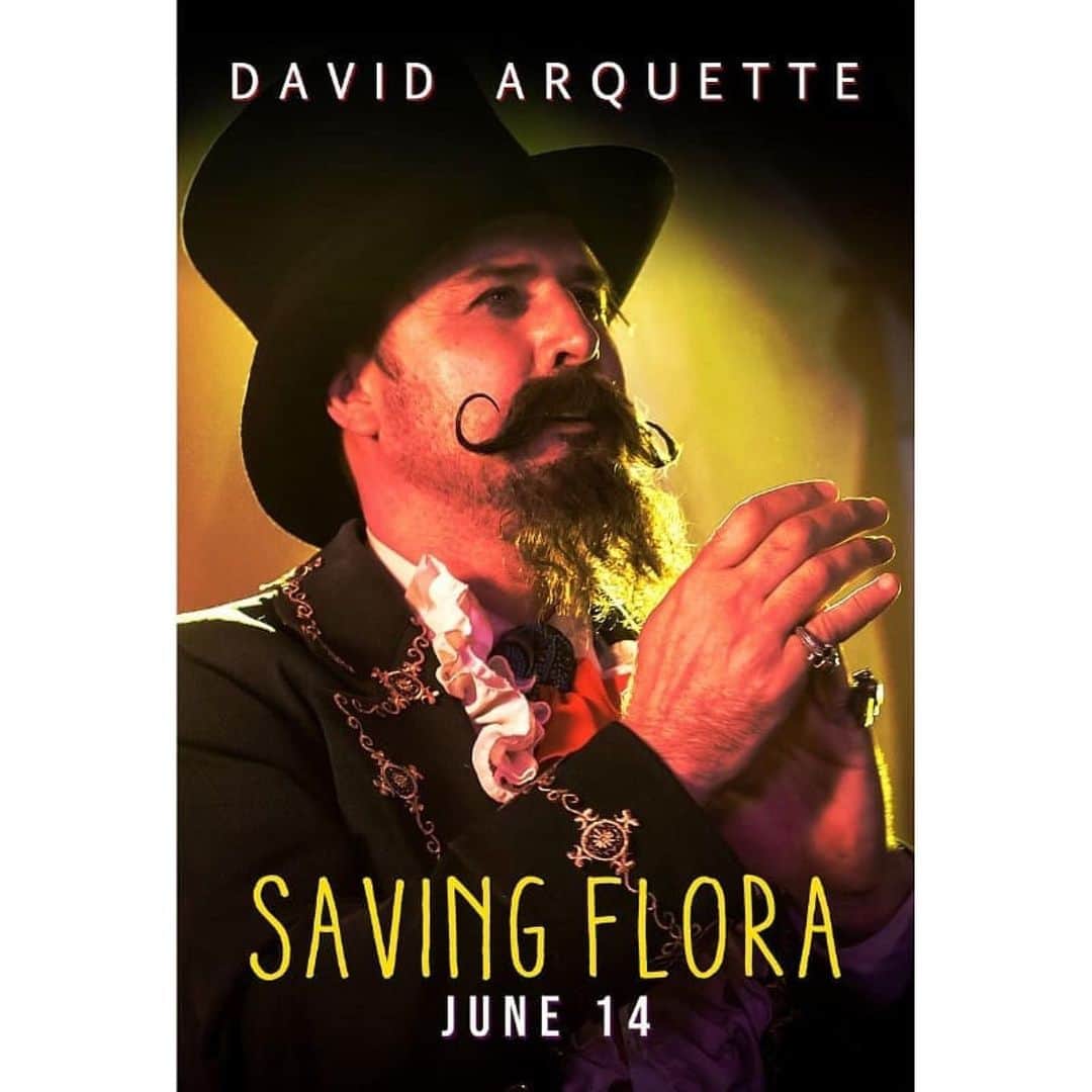 デヴィッド・アークエットさんのインスタグラム写真 - (デヴィッド・アークエットInstagram)「#Repost @savingfloramovie ・・・ David Arquette is Henry, The Ringmaster with a big heart. #SavingFlora June 14」6月4日 5時32分 - davidarquette