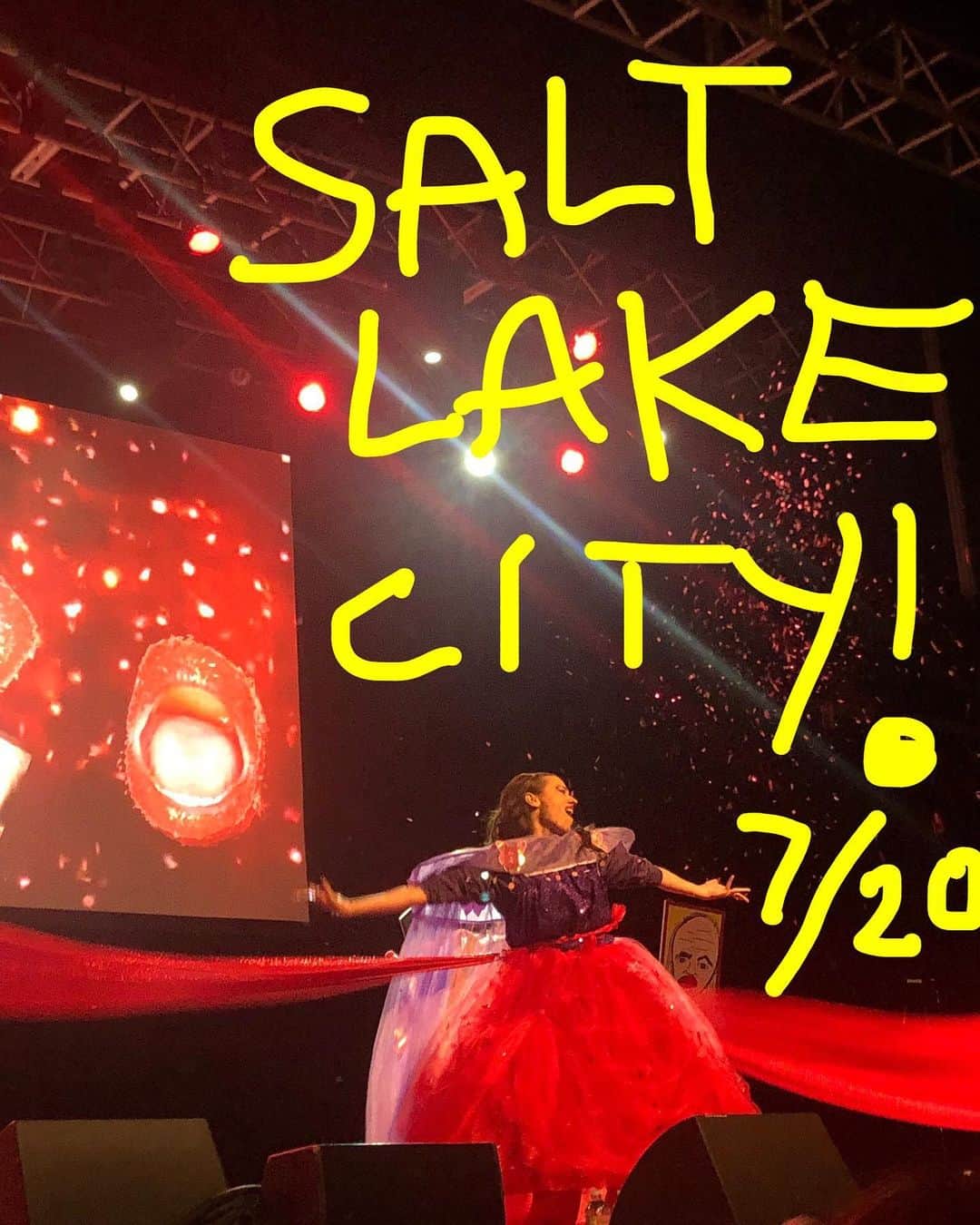 ミランダ・シングスさんのインスタグラム写真 - (ミランダ・シングスInstagram)「IM COMING TO SALT LAKE CITY!!!!! get tix! mirandasings.com hurry up」6月4日 5時44分 - mirandasingsofficial
