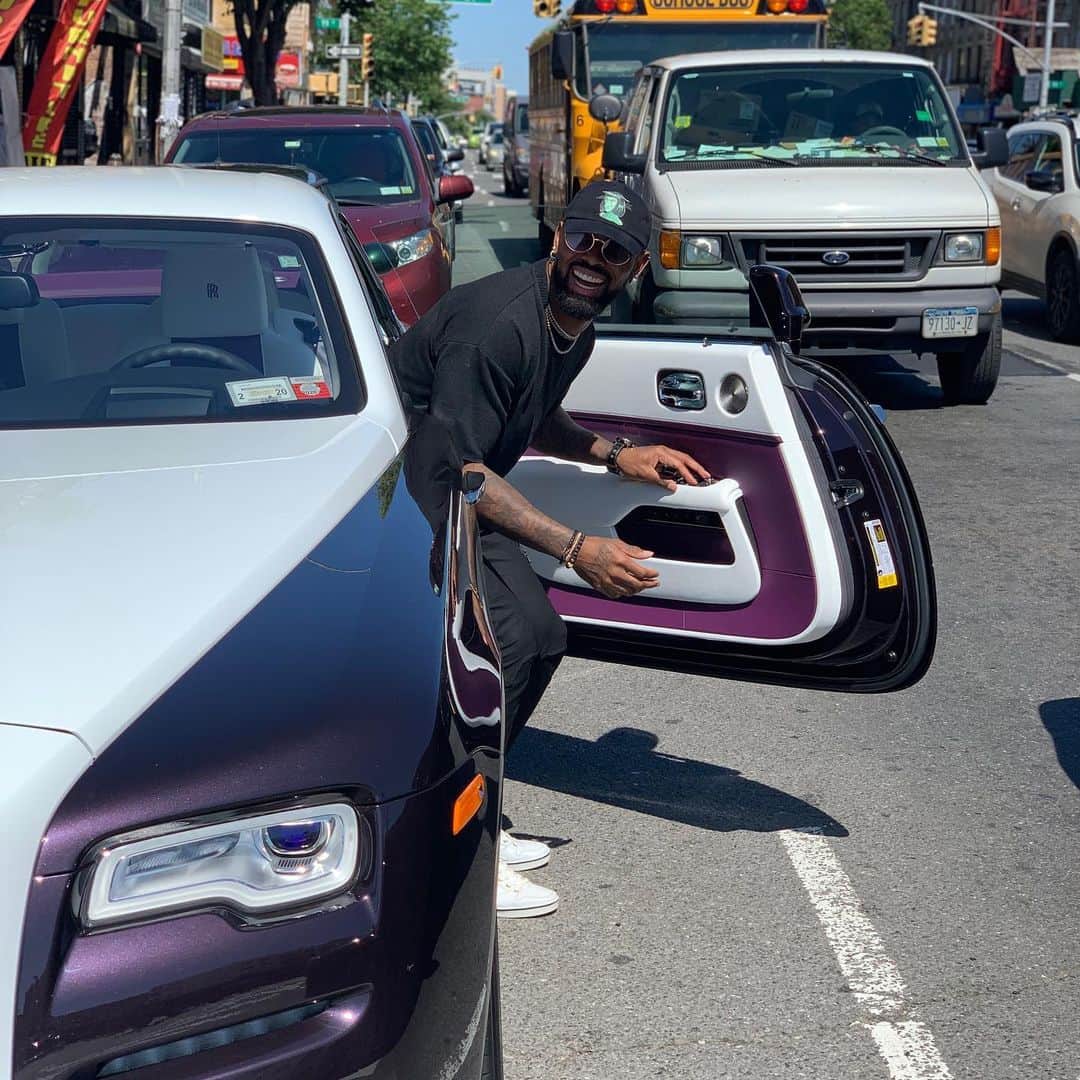ホセ・レイエスのインスタグラム：「Un RR con el interior morado🔮」
