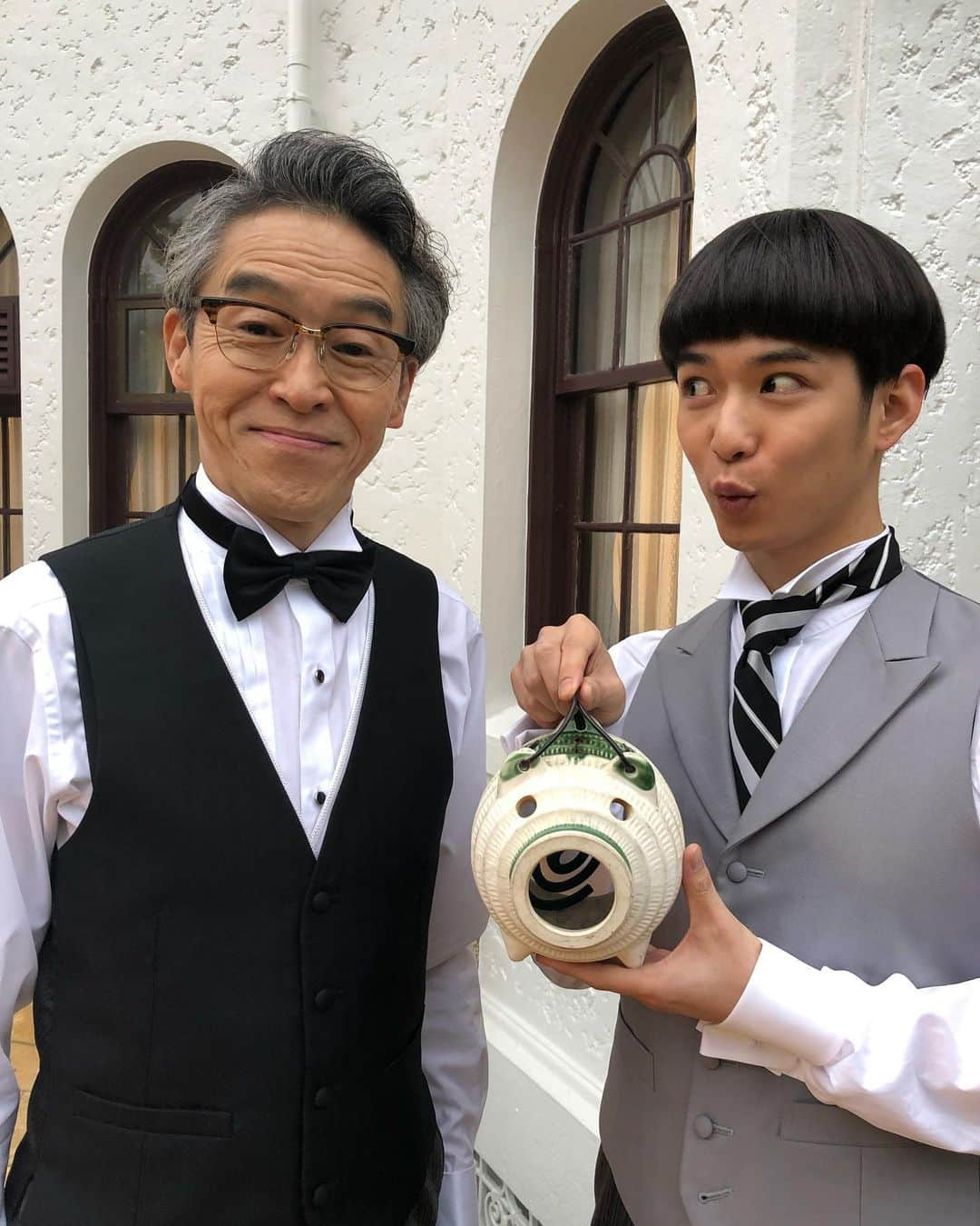 日本テレビ「もみ消して冬 2019夏 ～夏でも寒くて死にそうです～」さんのインスタグラム写真 - (日本テレビ「もみ消して冬 2019夏 ～夏でも寒くて死にそうです～」Instagram)「‪北沢家に、この２人が帰ってきました💕あの事件以後、#小岩井 さんはラーメン屋で働き、#楠木 くんは手毛綱さんのクリーニング屋で働いていましたよね。‬ ‪やっぱり、北沢家にはこの執事コンビが必要です‼️ ‬ ‪#もみ消して冬‬ ‪#もみ冬‬ ‪#もみ夏‬ ‪#執事‬ ‪#浅野和之‬ ‪#千葉雄大 ‬」6月4日 15時52分 - momifuyu2019