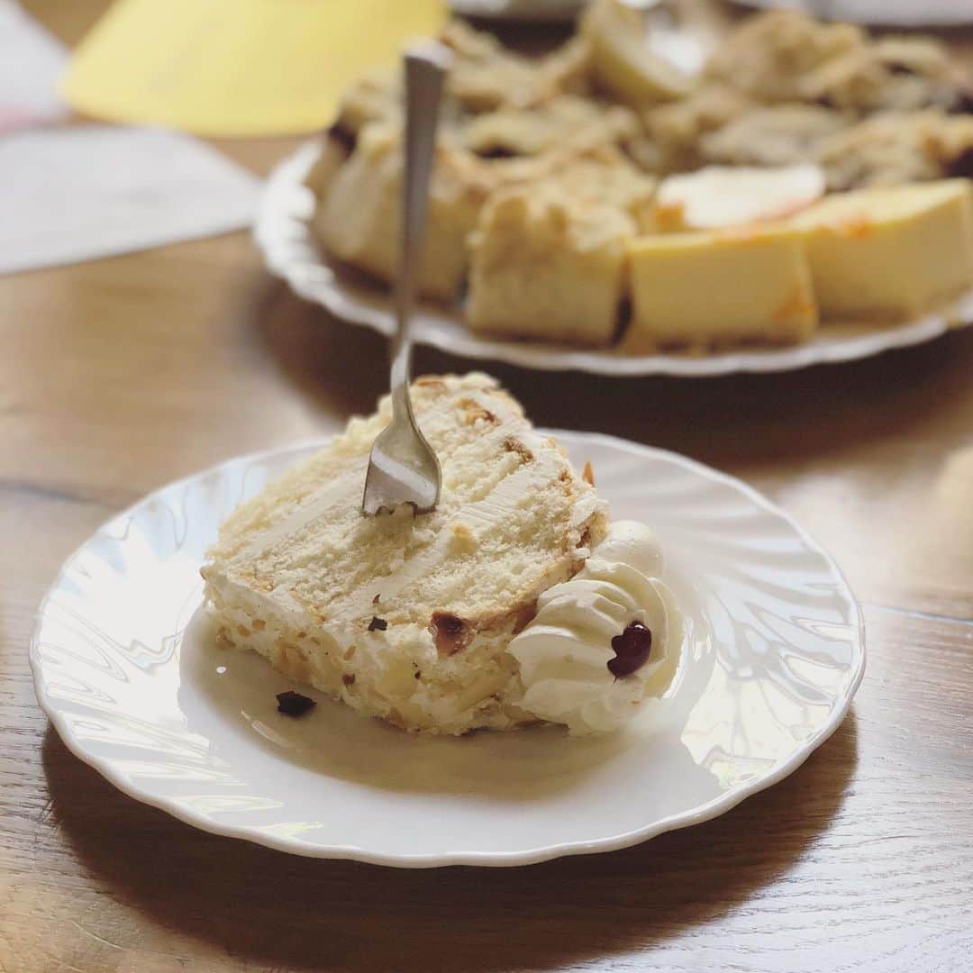 今井キラのインスタグラム：「リューデスハイムのお茶会でフランクフルタークランツを食べることができました😻」