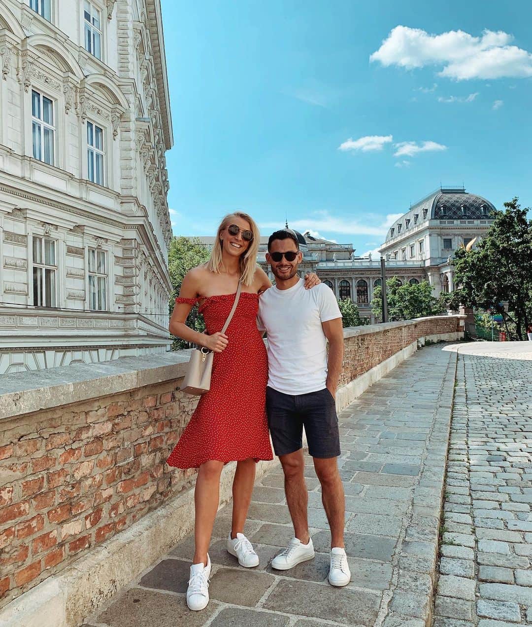 Zanna Van Dijkさんのインスタグラム写真 - (Zanna Van DijkInstagram)「Vienna, thanks for the memories! 🇦🇹 I have been absolutely blown away by this city, it’s incredible architecture, fascinating history, epic vegan food and laid back vibe ✌🏼 But now it’s time to head to our next destination: Saalfelden in @salzburgerland for a hefty dose of the Austrian mountains! 🏔❤️ #vienna #visitvienna #visitaustria #reformation #ootd #sustainablefashion #exploremore #viennaaustria #viennavibes #viennanow #viennatravel #austriatravel #viennagoforit #feelaustria」6月4日 16時07分 - zannavandijk