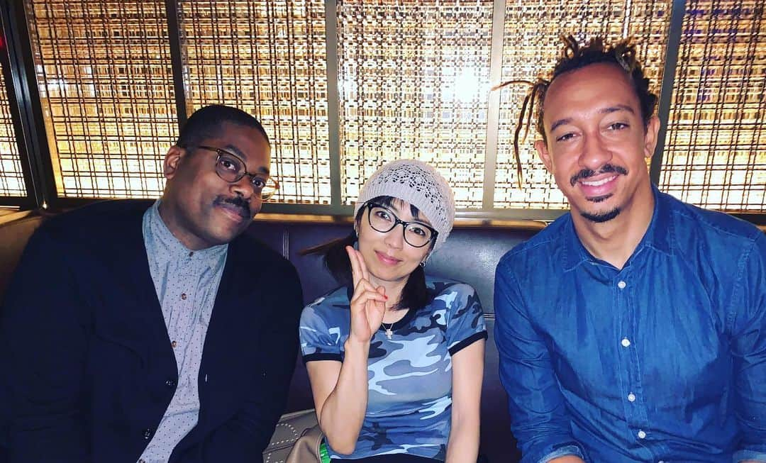 山中千尋さんのインスタグラム写真 - (山中千尋Instagram)「With Vicente Archer and Gerald Clayton:) photo by Takehiko Tokiwaさん❤️after their wonderful performance with great legend John Scofield🎶💕」6月4日 16時09分 - chihiroyam