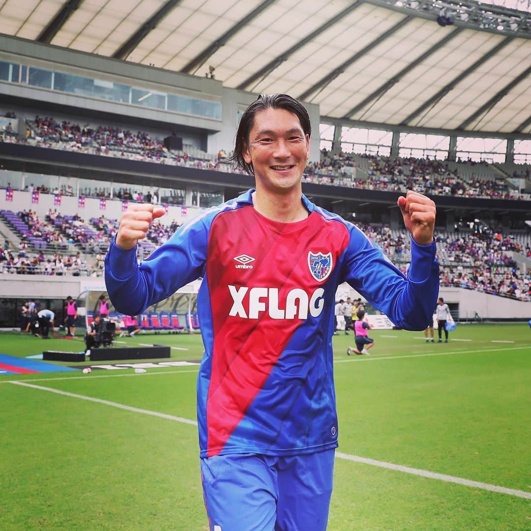 FC東京オフィシャルグッズさんのインスタグラム写真 - (FC東京オフィシャルグッズInstagram)「. vs #大分トリニータ 勝利の笑顔を何度でも。 @fctokyoofficial  #FC東京 #fctokyo  #tokyo」6月4日 16時32分 - fctokyoofficial