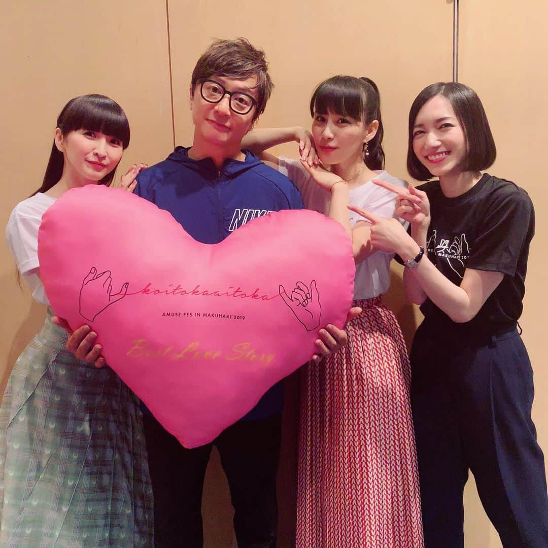 Perfumeさんのインスタグラム写真 - (PerfumeInstagram)「With these 3 guys! ウワサの3人と☆ #AmuseFes2019 #prfm #ポルノグラフィティ #SkoopOnSomebody #エドガー・サリヴァン」6月4日 8時44分 - prfm_official