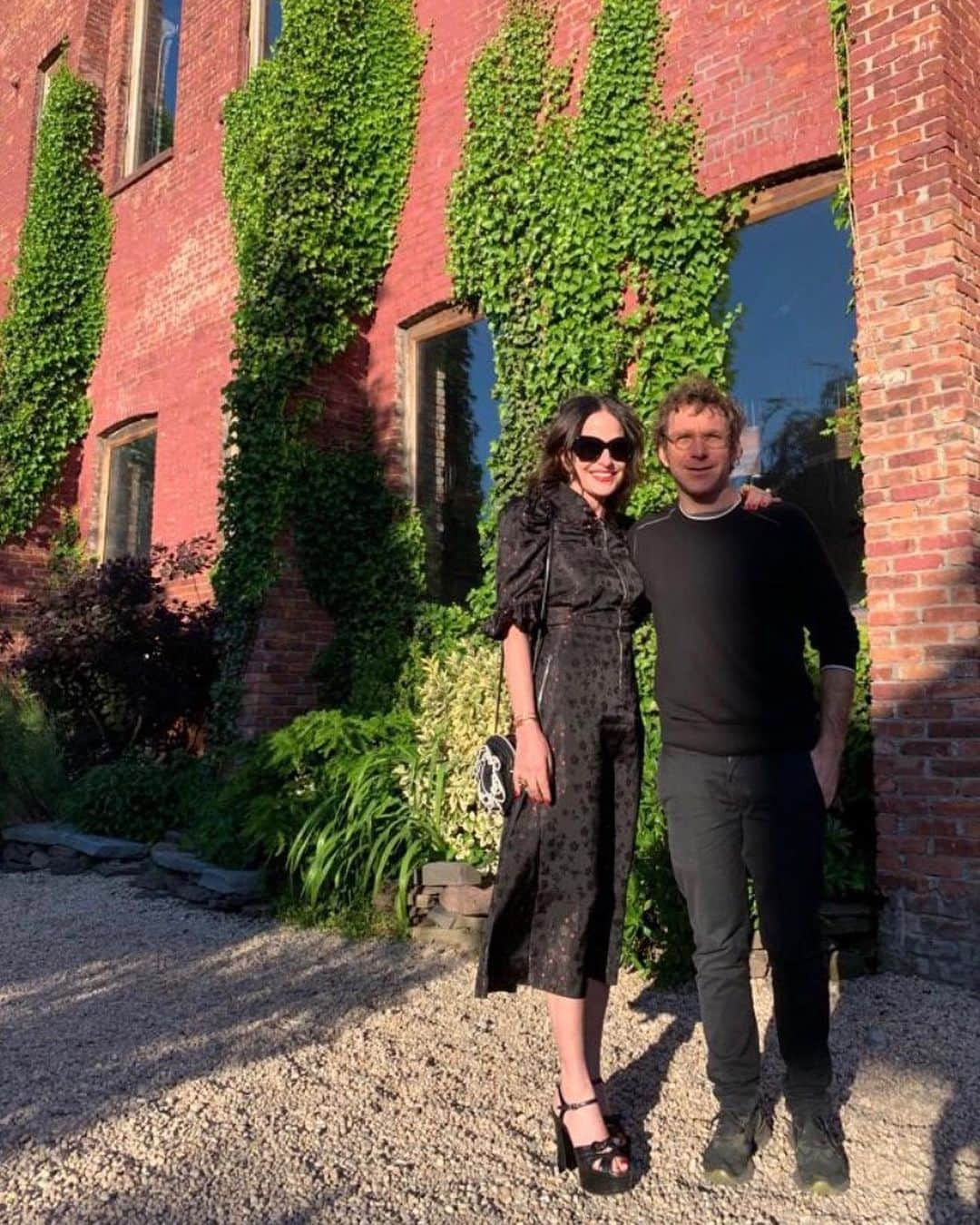 ジル・スチュアートさんのインスタグラム写真 - (ジル・スチュアートInstagram)「with the one and only @dustinyellin, the creative genius behind @pioneerworks. tonight’s #supperclub with @danielasotoinnes is themed “cooking from the soul”. feels great to be here with such a fantastic community.  wearing #jillstuartfw19, available for pre-order at #jillstuartsoho」6月4日 9時21分 - jillstuart