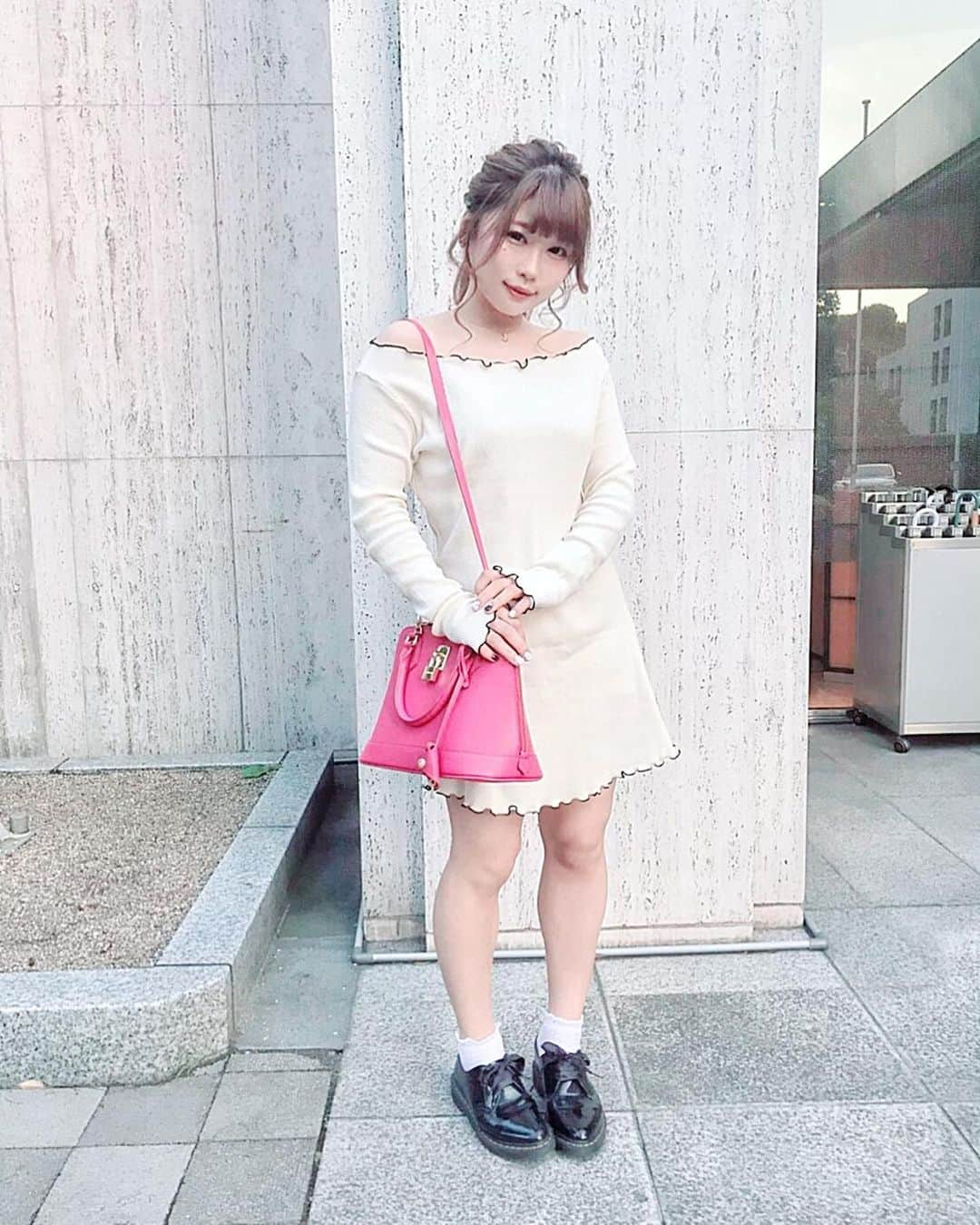 中野たむさんのインスタグラム写真 - (中野たむInstagram)「#code #ootd #samanthathavasa #epine #drmartens」6月4日 9時20分 - tam_nakano