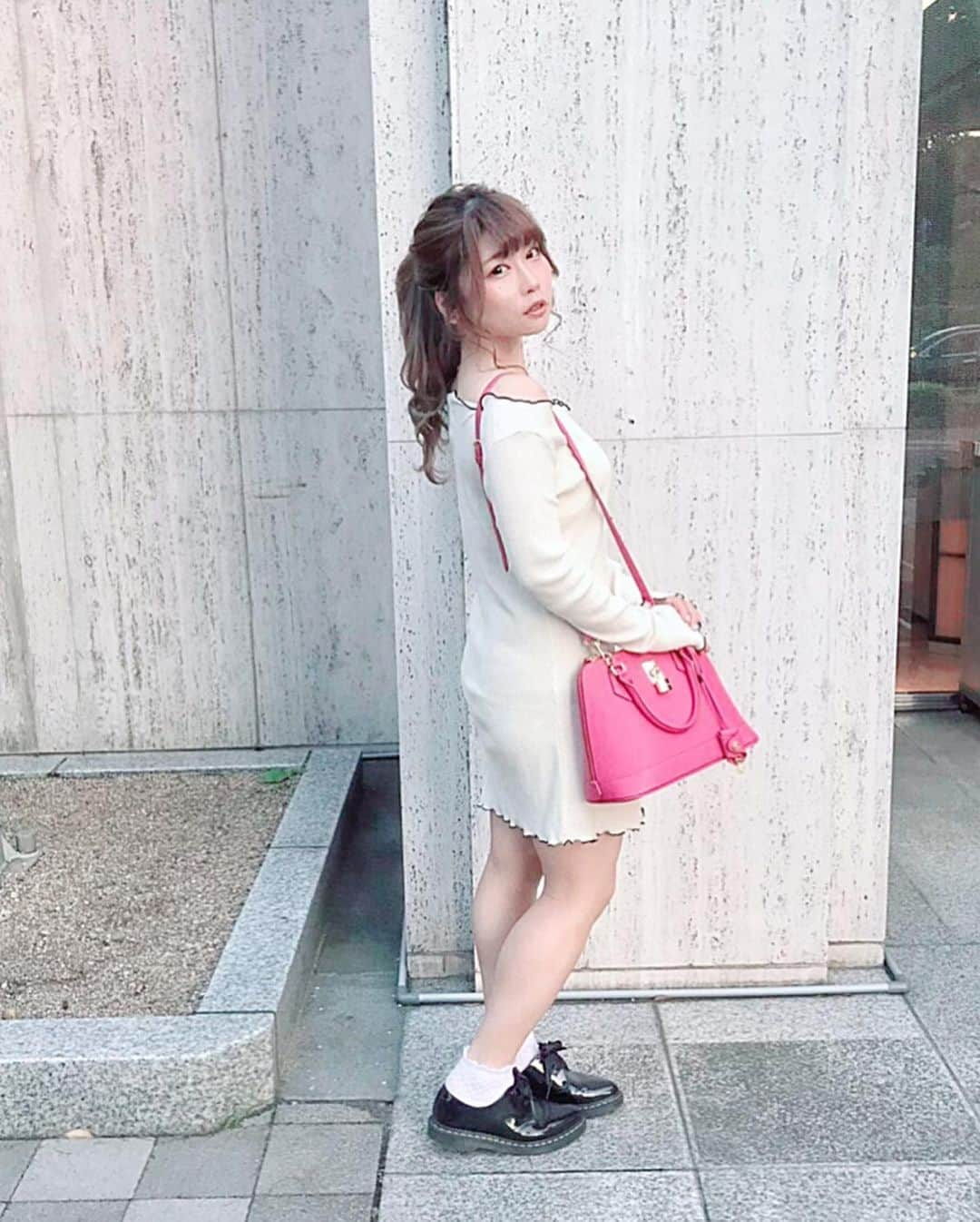 中野たむさんのインスタグラム写真 - (中野たむInstagram)「#code #ootd #samanthathavasa #epine #drmartens」6月4日 9時20分 - tam_nakano