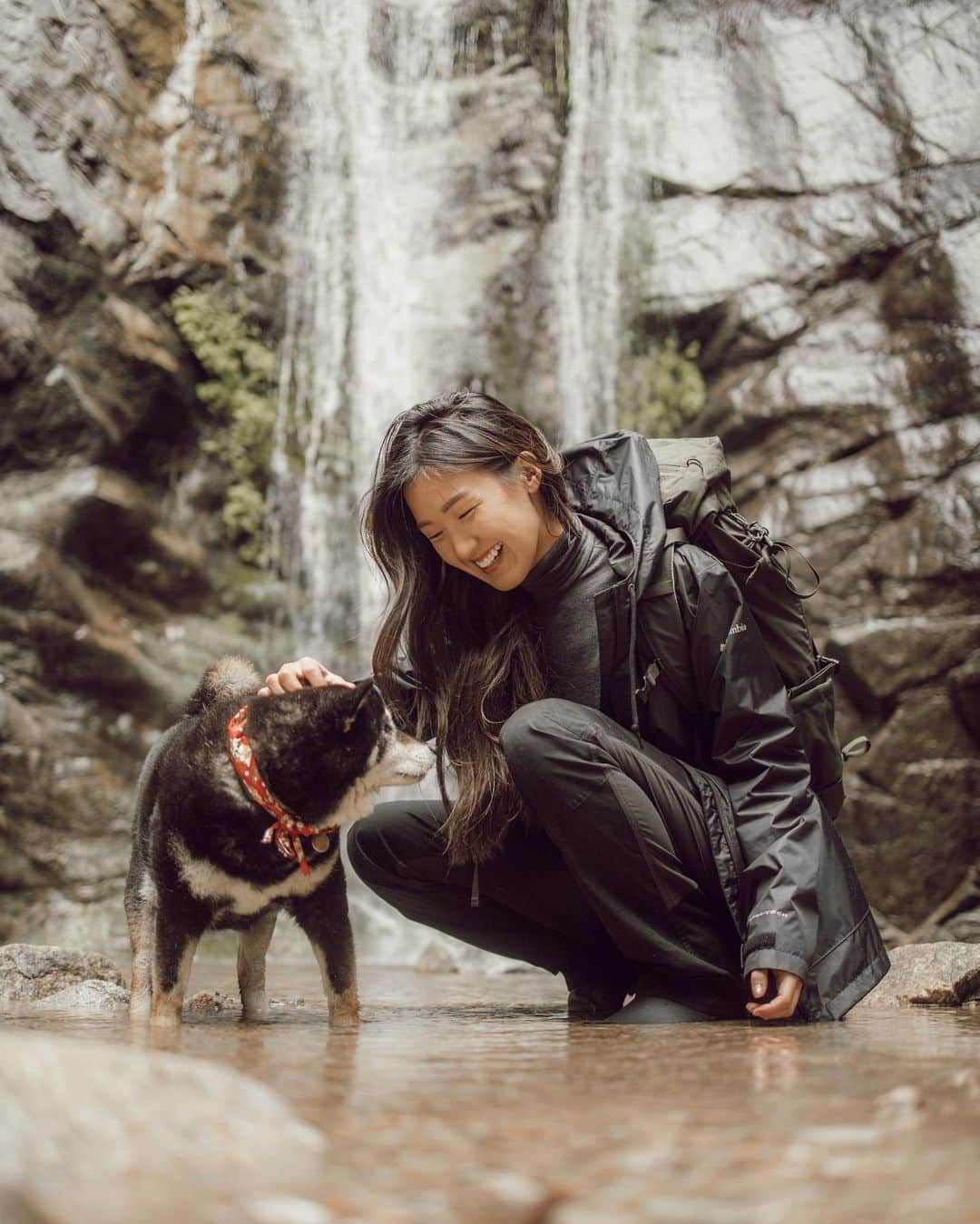 W E Y L I Eのインスタグラム：「The happiest moment of this day was watching Michi wiggle her butt as she hiked through the mountains for the waterfall. When I need a refresher, I usually turn to the outdoors because I love the smell of the fresh air and the sound of water running through the creeks. Seeing the big smile on her face is a plus too ☺️ It has been pretty wet & rainy, but luckily I have all my rain gear from @backcountry to keep me dry! They are one of my favorite places to shop for outdoor gear because they seriously have everything you need! Use code WAHLIE15 for 15% off your first purchase at Backcountry.com! (exclusions apply) #ad」