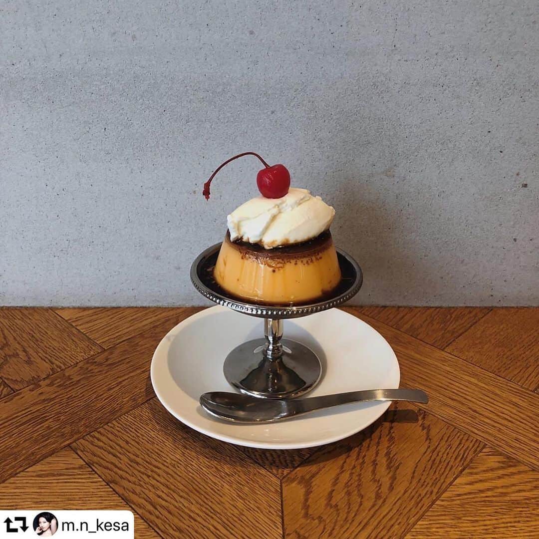 のインスタグラム：「【Feb's coffee & scone】 浅草。 東カレ倶楽部メンバー様よりリポスト。 * #repost @m.n_kesa ・・・ ﻿﻿ ﻿﻿ ﻿ 焦がしカラメル濃厚プリン﻿ 見た目もかわいい﻿ プリンアラモード...🍮🍒﻿ ﻿﻿ ﻿﻿ ﻿ ﻿ ﻿おいしかった🥺❤︎ ﻿﻿ ﻿﻿ ﻿﻿ ﻿ ﻿ ﻿﻿ ﻿﻿ #asakusa #café #pudding」