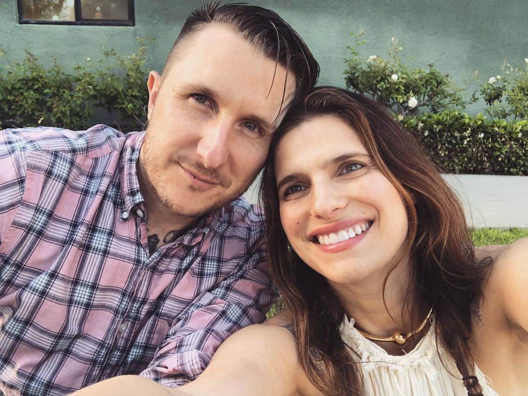 レイク・ベルのインスタグラム：「Happy 6th year Anniversary, my love @scottcampbell Thank you for walking through the mud and the light and domesticity and beyond with me.... To many more. ❤️」