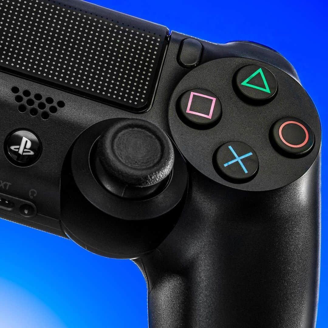 PlayStationさんのインスタグラム写真 - (PlayStationInstagram)「Update from today’s #WWDC: official DualShock 4 support will be coming to iOS, iPadOS, and tvOS this fall. We’ll keep you posted!」6月4日 10時21分 - playstation