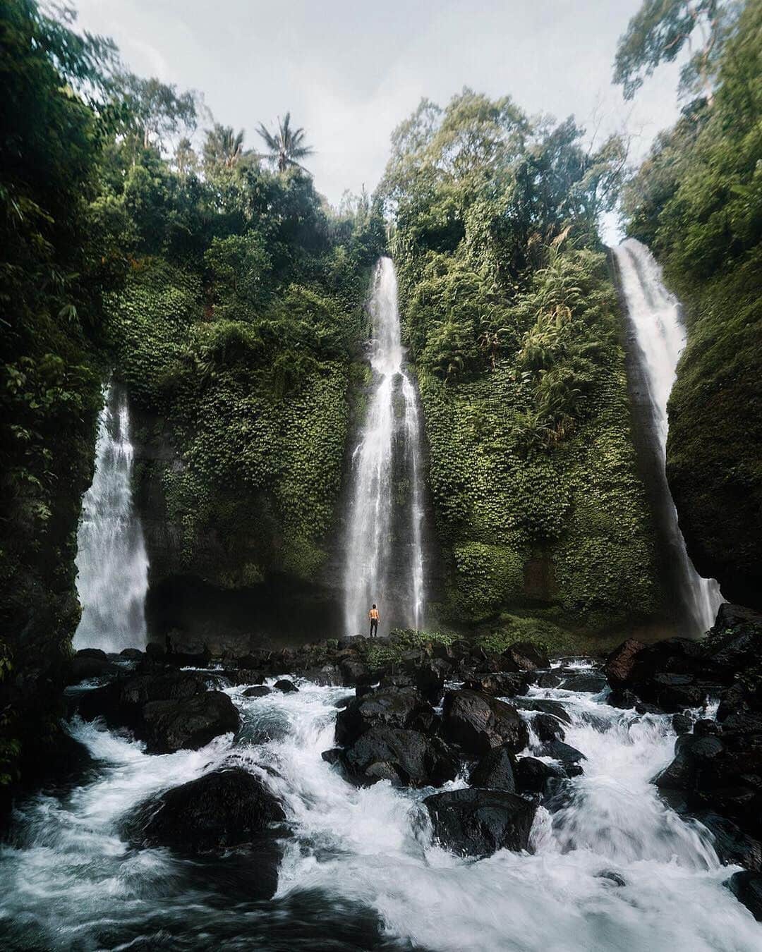 PicLab™ Sayingsさんのインスタグラム写真 - (PicLab™ SayingsInstagram)「Bali is home to some of the most amazing waterfalls on earth. Which one is your favorite? ( 📸: @josemostajo )」6月4日 11時12分 - paradise