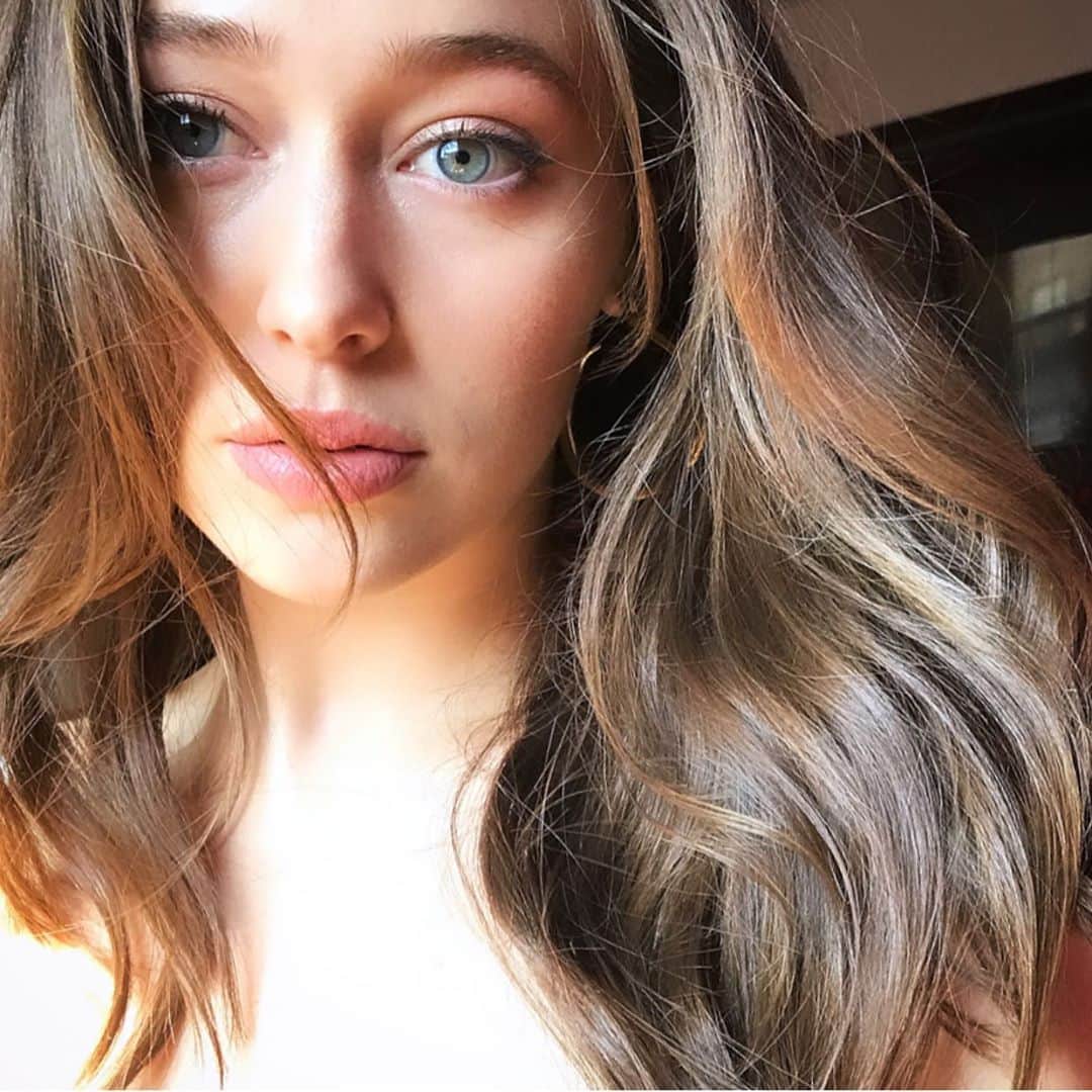 アリシア・デブナム・キャリーのインスタグラム：「Last day in New York.  @gitabass @seijinyc  @sweetbabyjamie」