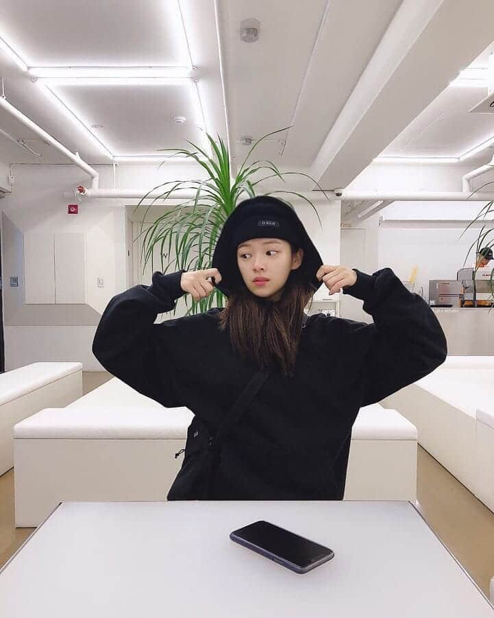 TWICEさんのインスタグラム写真 - (TWICEInstagram)「원하💚🤟」6月4日 11時32分 - twicetagram