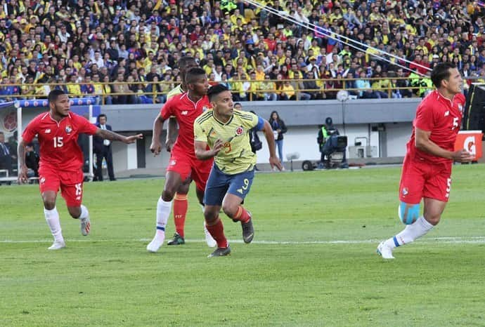 ラダメル・ファルカオさんのインスタグラム写真 - (ラダメル・ファルカオInstagram)「Muchas gracias a todos los hinchas por el apoyo, seguimos trabajando en nuestra preparación para la Copa América 🇨🇴」6月4日 11時51分 - falcao