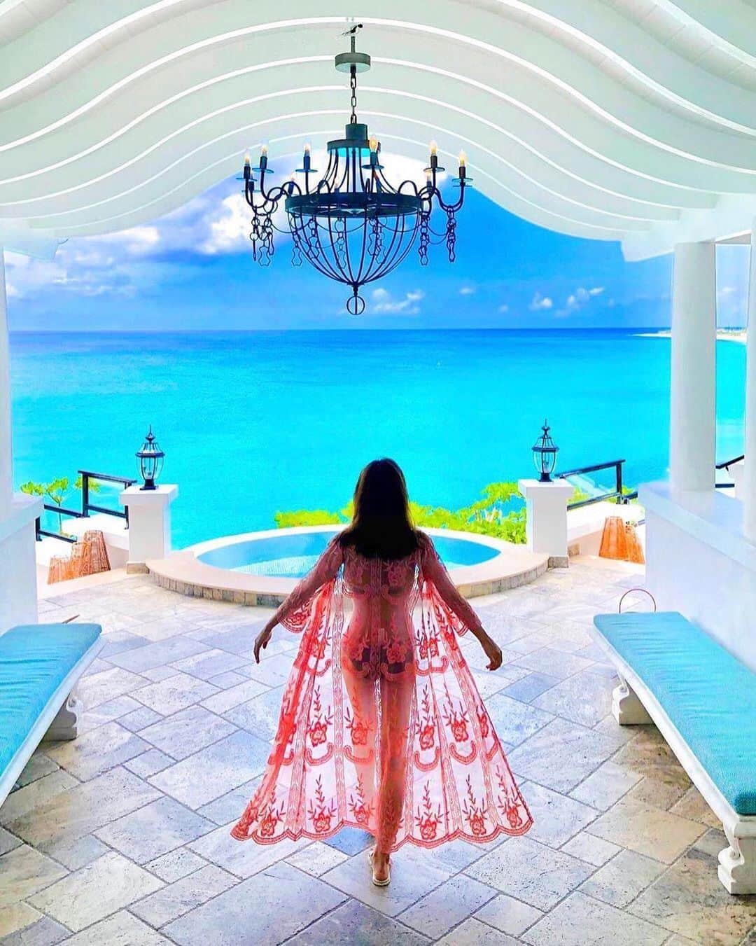のインスタグラム：「こんにちは😊 「#タビジョ」のみなさんに オススメしたいホテルなどのお写真は 「#tabijyo_hotel」でお待ちしてます！ (リーズナブルで、かわいいヴィラやホテルのお写真を大募集中です！) 本日はこちら💕 ＊＊＊＊＊＊ 📸@r_trip_xさん 🚩セントマーティン「Belmond La Samanna」 🎙ご本人コメント 【Saint Martin𓇼𓆡𓆉 ⋆】 . インスタっぽそうなやつ☺️🏖✈️ ＊＊＊＊＊＊ こちらは、カリブ海の隠れ家ホテランキングに常にランクインするリゾートなんですね✨ いつも、ステキなお写真ありがとうございます😊 ＊＊＊＊＊＊ #タビジョ #タビジョと繋がりたい #tabijyomap_StMartin ﻿#tabijyo_hotel」