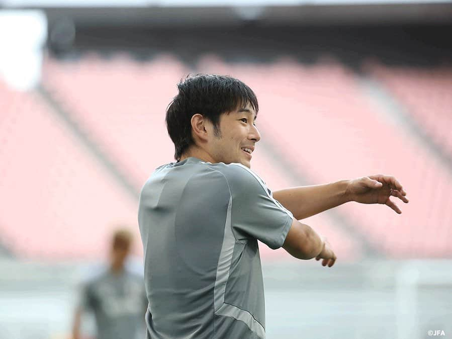 日本サッカー協会さんのインスタグラム写真 - (日本サッカー協会Instagram)「【📸日本代表 Team Cam】6/3(月)、#SAMURAIBLUE は2日後に控えたキリンチャレンジカップ2019のトリニダード・トバゴ代表戦へ向けて、試合会場である愛知県の豊田スタジアムで非公開練習を行いました。 前日の練習にはホテルで別調整だった #大迫勇也 選手（ベルダー・ブレーメン）も合流して27人全員がピッチに姿を見せました。 ・ #daihyo  #キリチャレの日―――――――――――――――――― キリンチャレンジカップ2019 🆚トリニダード・トバゴ代表 📅6/5(水)19:30KO 📍愛知／豊田スタジアム 📺フジテレビ系列で生中継 ・ 🆚エルサルバドル代表 📅6/9(日)19:00KO 📍宮城／ひとめぼれスタジアム宮城 📺TBS系列で生中継 ・ 👉大会情報はJFA.jpへ ――――――――――――――――――」6月4日 12時23分 - japanfootballassociation