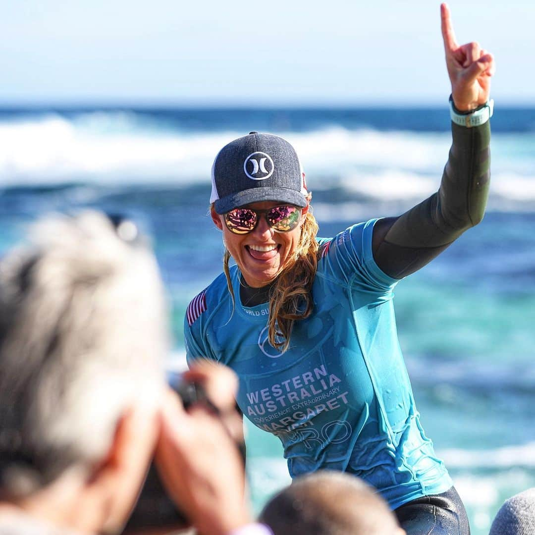 hurleyさんのインスタグラム写真 - (hurleyInstagram)「Best in the West.⚡️ ⠀⠀⠀ Congrats @lakeypeterson – that was fun to watch. 🏆 ⠀⠀⠀ #MargaretRiverPro」6月4日 12時26分 - hurley