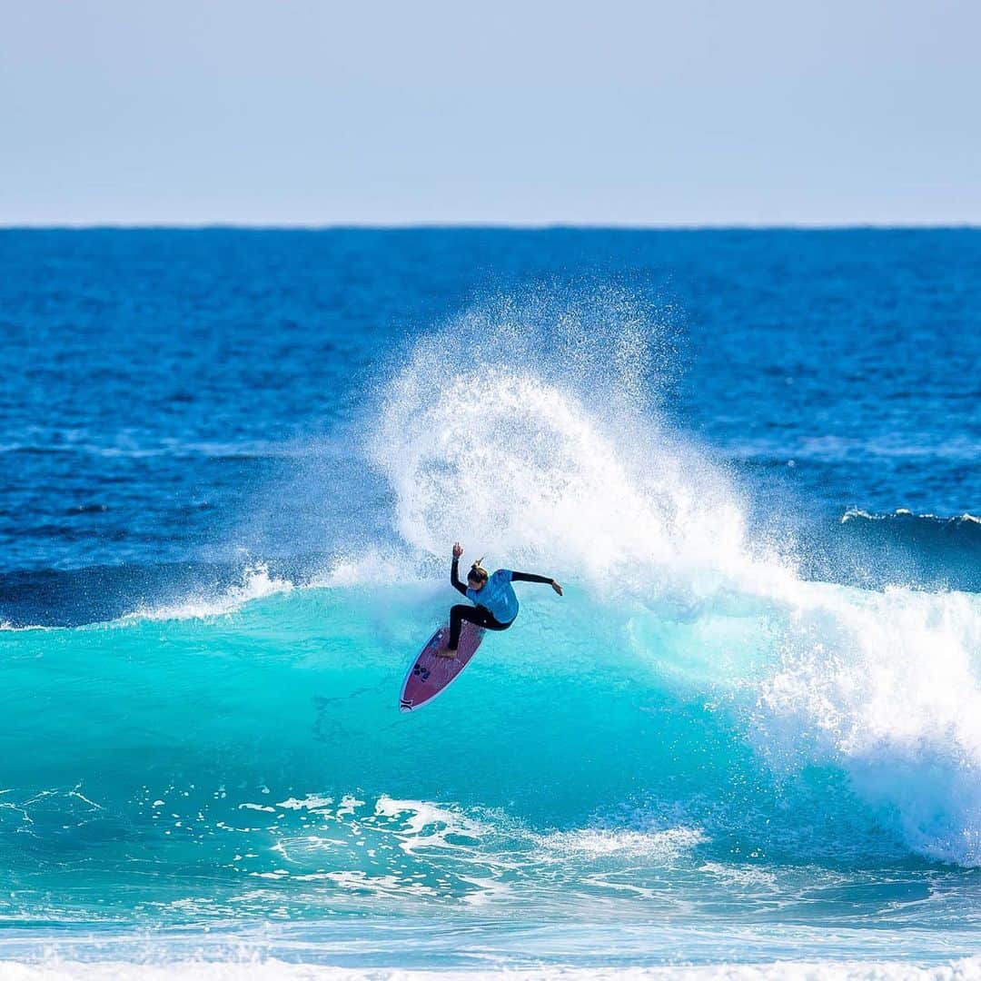 hurleyさんのインスタグラム写真 - (hurleyInstagram)「Best in the West.⚡️ ⠀⠀⠀ Congrats @lakeypeterson – that was fun to watch. 🏆 ⠀⠀⠀ #MargaretRiverPro」6月4日 12時26分 - hurley