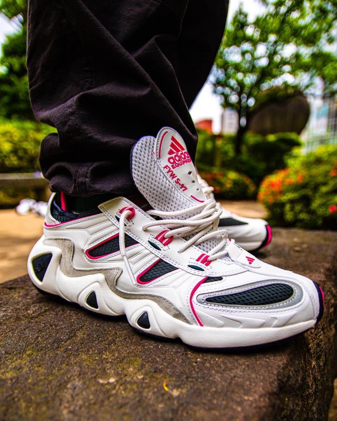 のインスタグラム：「Styles ROPPONGI adidas FYW S-97 ¥16,000+TAX  SIZE 26.5cm〜28.5cm  97年発売のランニングシューズがTORTION30周年を記念し復刻。初回はconsotium店のみの販売でしたが後にインライも数多くリリースされております。カラー展開は他にもいくつかございますので是非お試しください。  DM、お電話にて通信販売も承っております。 TEL 03-6447-1782 #adidasoriginals #adidas」