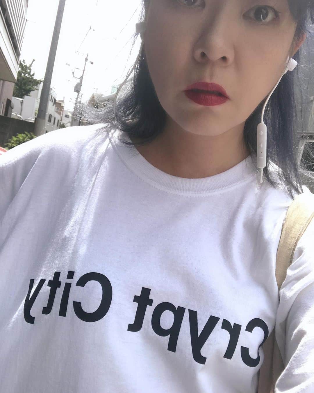 日暮愛葉さんのインスタグラム写真 - (日暮愛葉Instagram)「う、ち、あ、わ、せ、へー！ #cryptcity #cryptcitytshirts #クリプトシティ #bandtee」6月4日 13時28分 - aiha_higurashi